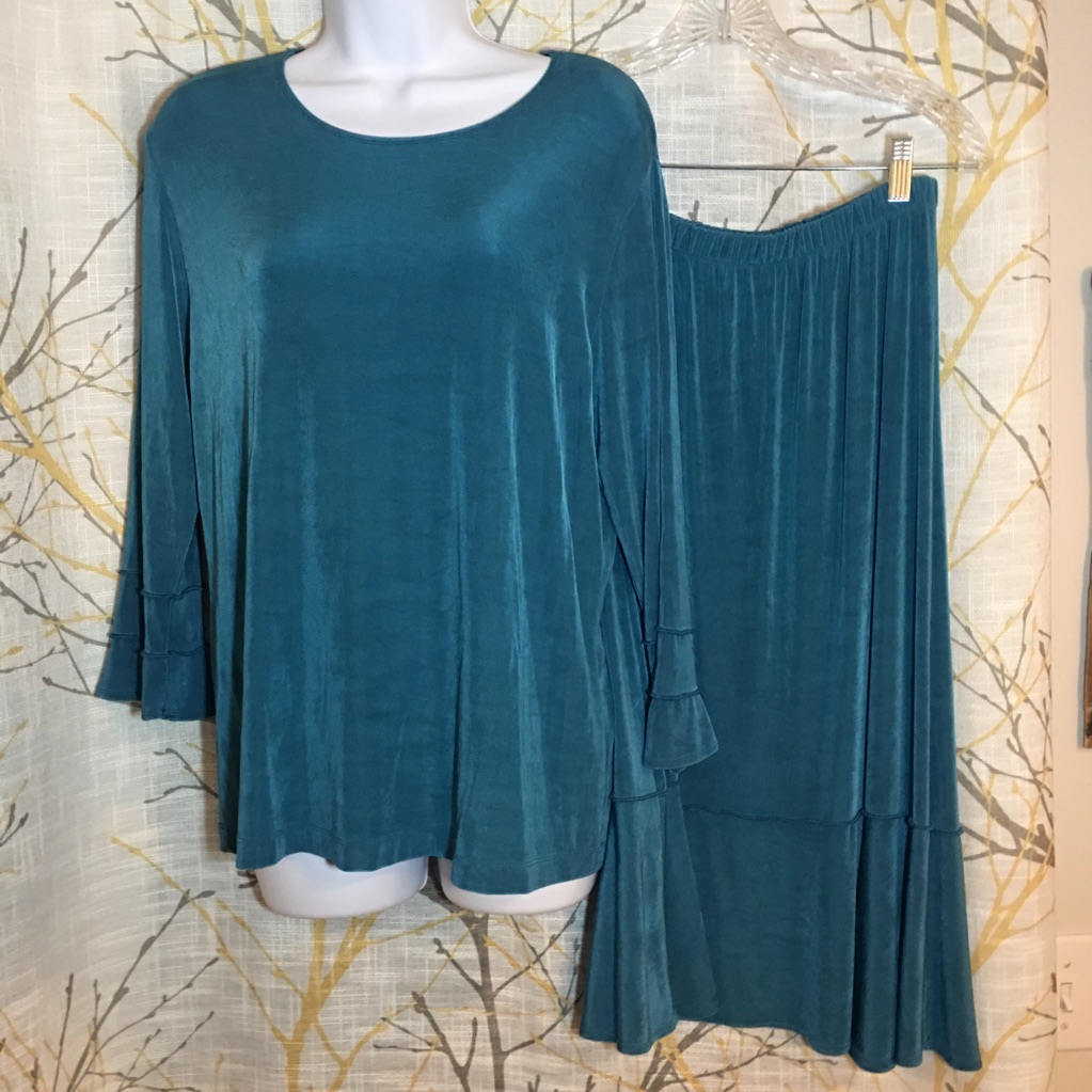 Skirt And Top Set, Wrinkle Free Fabric